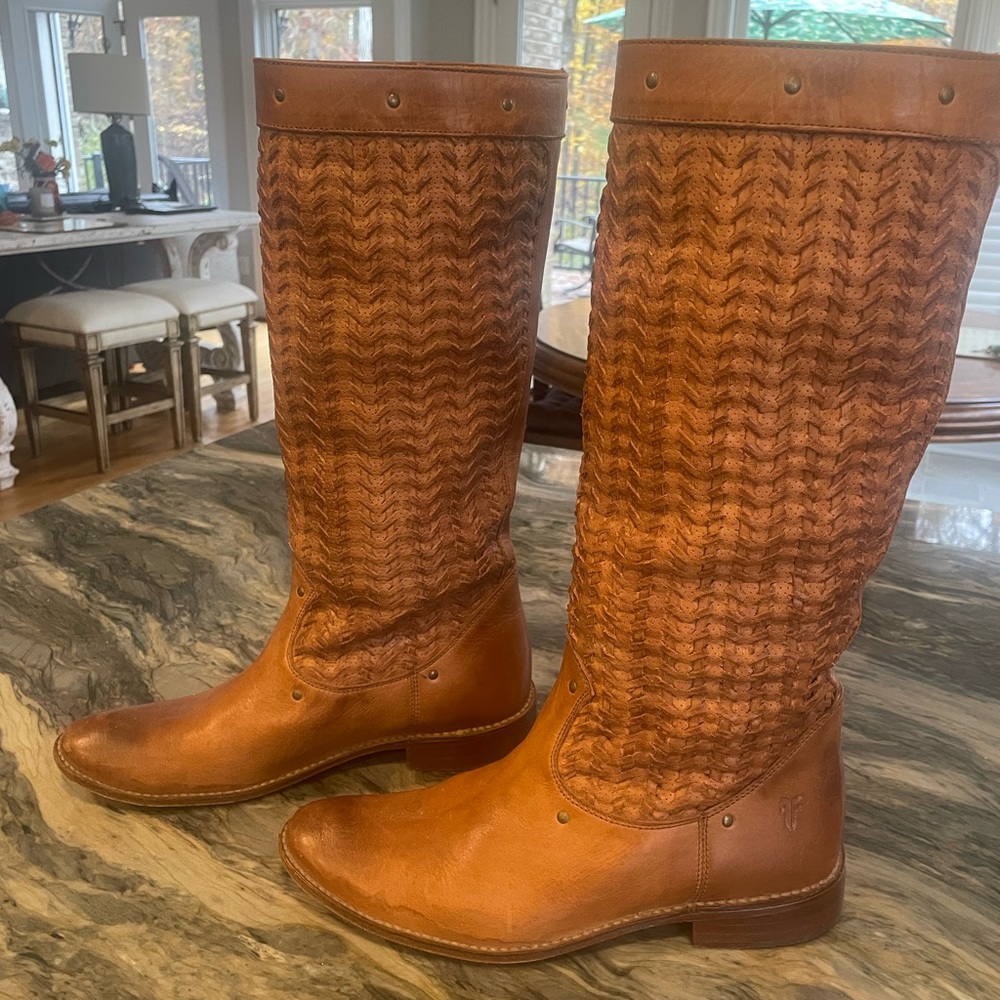 SALE !!!!Frye Brown leather Huarche Woven Boots